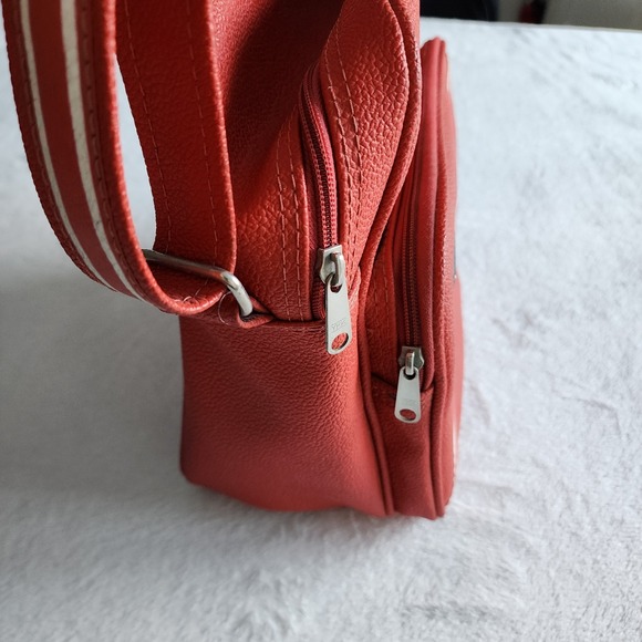 Vintage Samsonite Carry On Shoulder Bag Retro Luggage Red Faux Leather Messenger - Picture 6 of 14